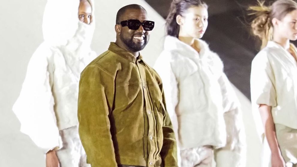 Fanii lui Kanye West se pot vaccina anti-Covid la concertul de promovare a noului său album