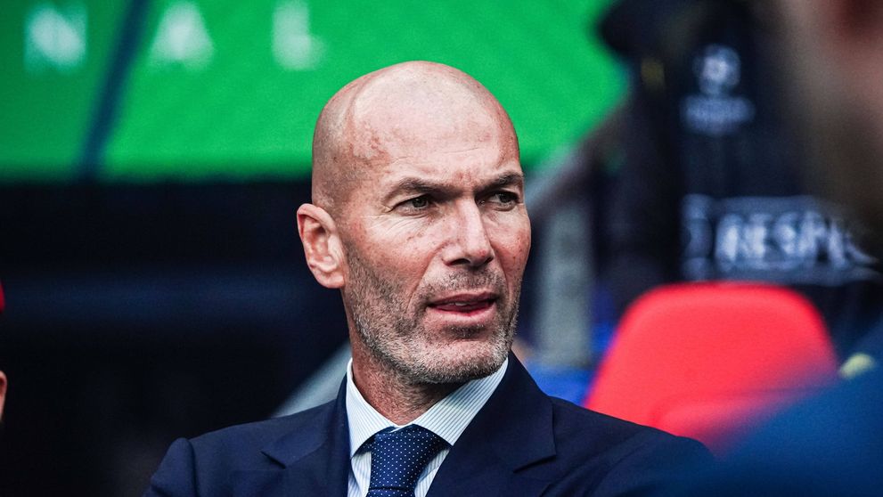 Cum arată singura iubită din viața lui Zinedine Zidane. Cei doi s-au îndrăgostit la 17 ani, iar recent au sărbătorit 30 de ani de căsnicie