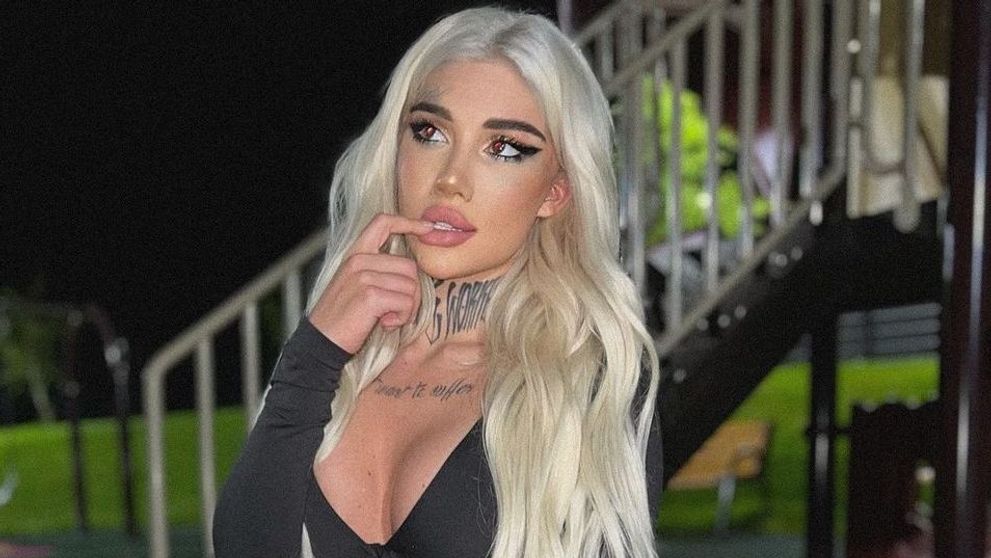 Cum s-a fotografiat Bia Khalifa noaptea, în parc: „Hai să ne jucăm!”