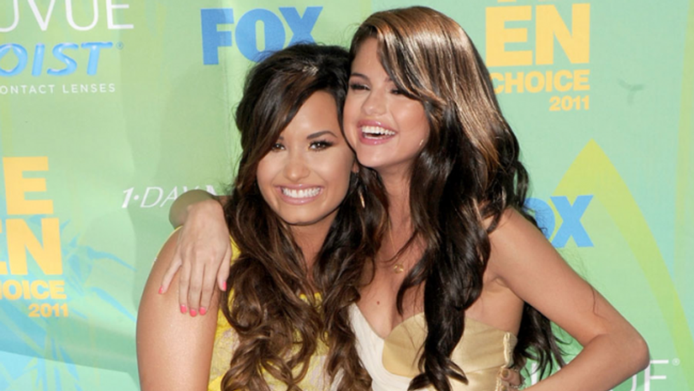 Selena Gomez si Demi Lovato, la cutite din cauza geloziei. Afla cum se inteleg acum cele doua