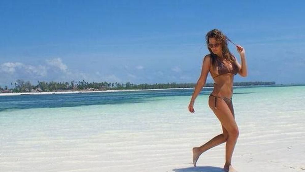 Anna Lesko si formele ei apetisante, cel mai frumos cadou intr-o zi torida de vara. Fanii au fost in extaz cand au vazut-o ASA