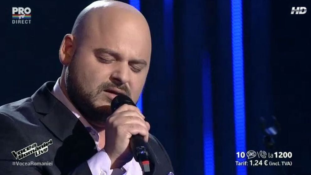 Nu e doar tenor, poate canta in mai multe tonalitati. Vocea sa a cucerit audienta. Momentul sau iti taie respiratia