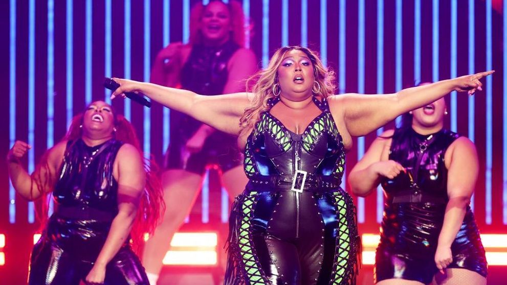 Lizzo, în centrul unui scandal monstru. Trei foste dansatoare o acuză de comportament indecent