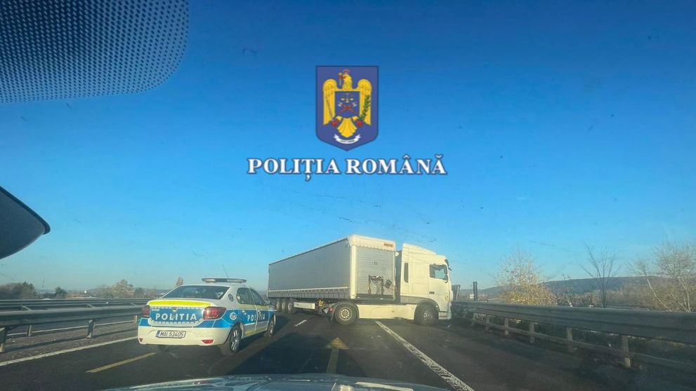 Un șofer de TIR a fost filmat în timp ce conducea pe contrasens pe autostrada București-Pitești - FOTO&VIDEO