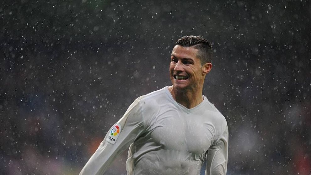 Viralul care a cucerit tot internetul! Reactia acestui barbat cand l-a prins pe Cristiano Ronaldo la FIFA Ultimate Team