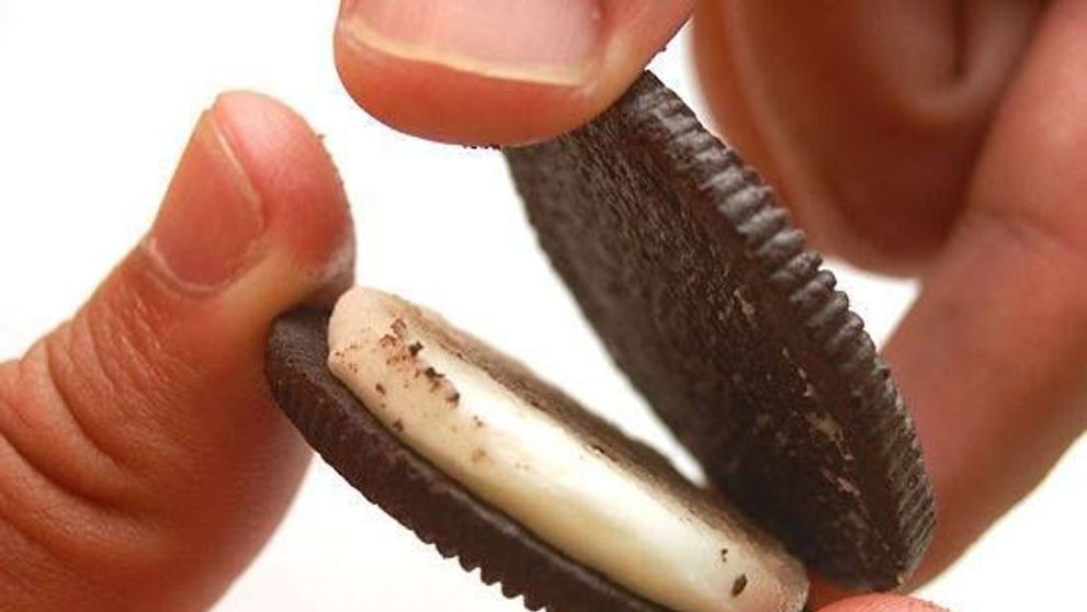 N-au crezut ca biscuitii lor preferati au de doua ori mai multa crema, cum spune reclama. Ce au aflat cand au facut calculul