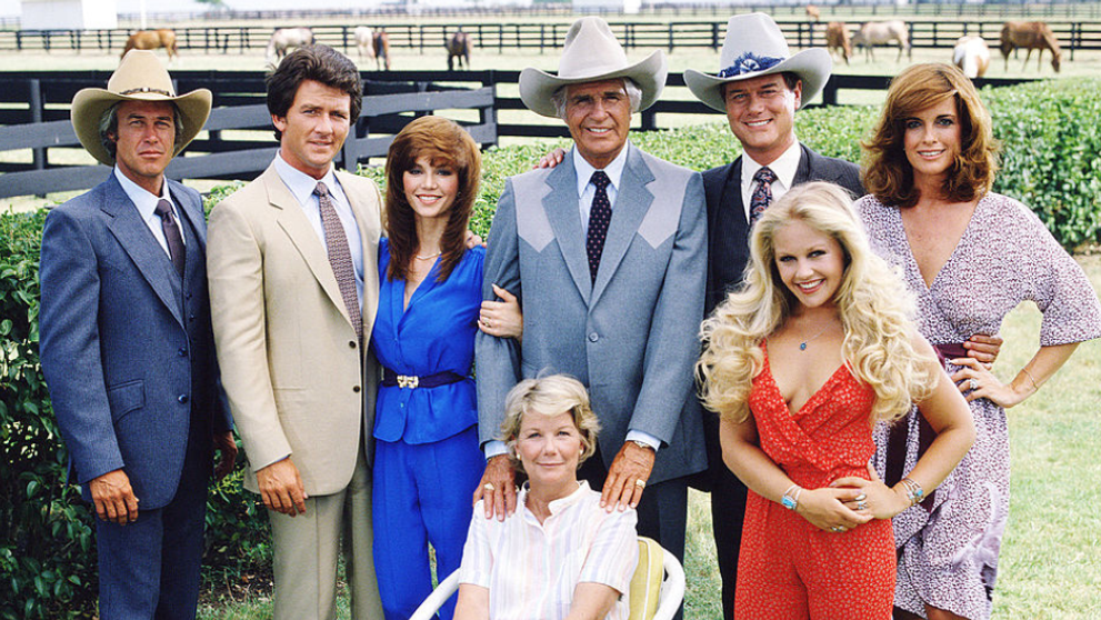 Actorii din Dallas, reunire la 45 de ani de la lansarea serialului. Cum arată Patrick Duffy, Linda Gray și celelalte staruri