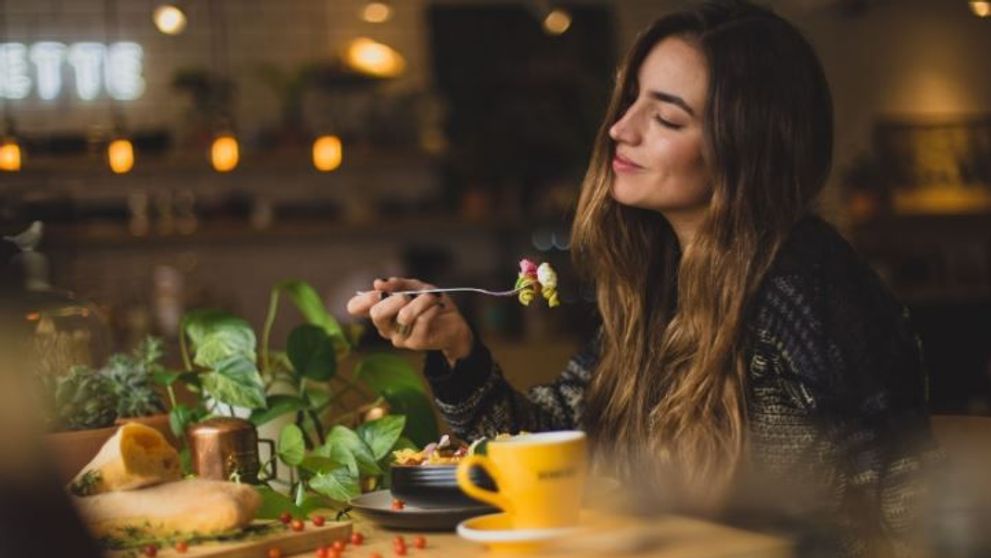 (P) Ghidul gurmanzilor: 7 reguli pentru a descoperi cele mai bune restaurante