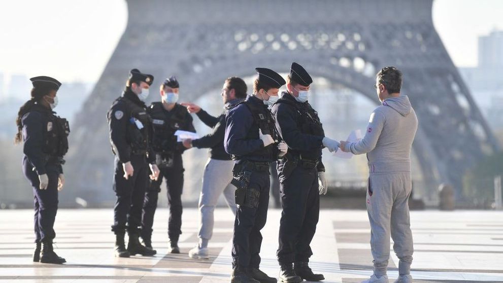 Cu 11.000 de cazuri noi de Covid-19 în 24 de ore, Franța a impus încă o interdicție cetățenilor săi