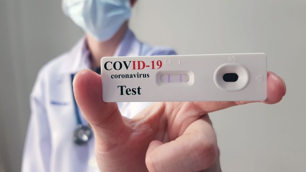 Glovo va livra, în numai 30 de minute, teste rapide COVID-19