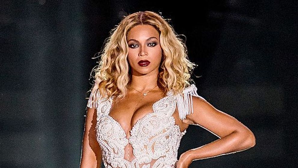 Beyonce a sarit de pe o cladire din Noua Zeelanda. Imaginile pe care fanii ei le-au privit cu sufletul la gura