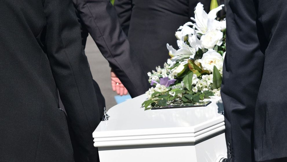 (P) Ce trebuie făcut în cazul unui eveniment nefericit, precum o înmormântare?
