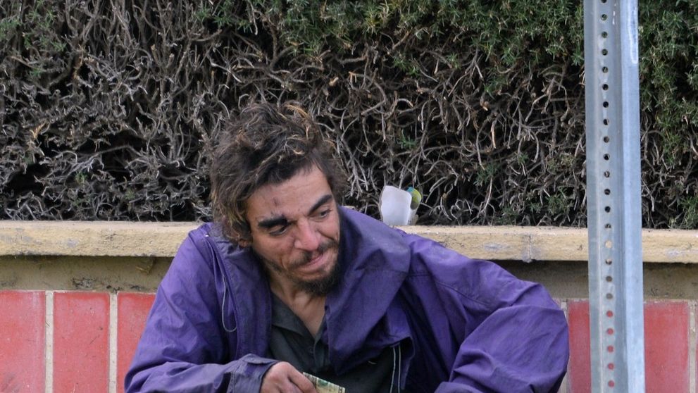 Fostul actor devenit homeless, salvat chiar de Crăciun. Familia s-a mobilizat, l-a luat de pe străzi și l-a internat într-un centru pentru tratament