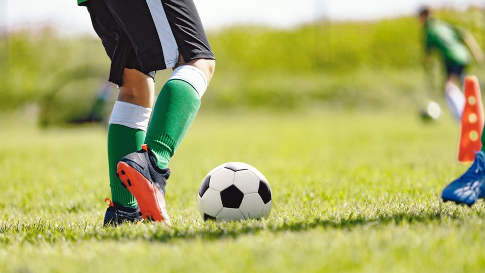 Cine este jucătorul de fotbal care a făcut cinci copii într-un singur an. Ar avea, deja, 12 copii și nu vrea să se oprească aici. Ce pensii alimentare plătește