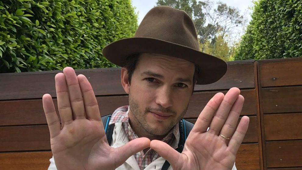 Ashton Kutcher suferă de o boală rară! Actorul este incapabil să vadă, să audă și să meargă