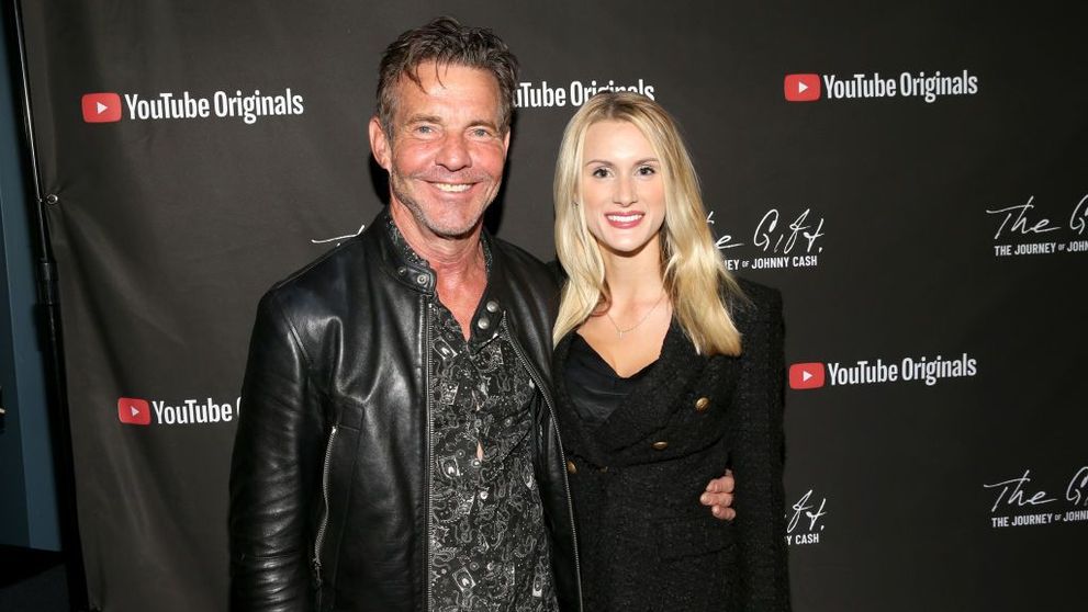 Dennis Quaid și Laura Savoie s-au căsătorit în secret. Cum au arătat cei doi îndrăgostiți în ziua nunții