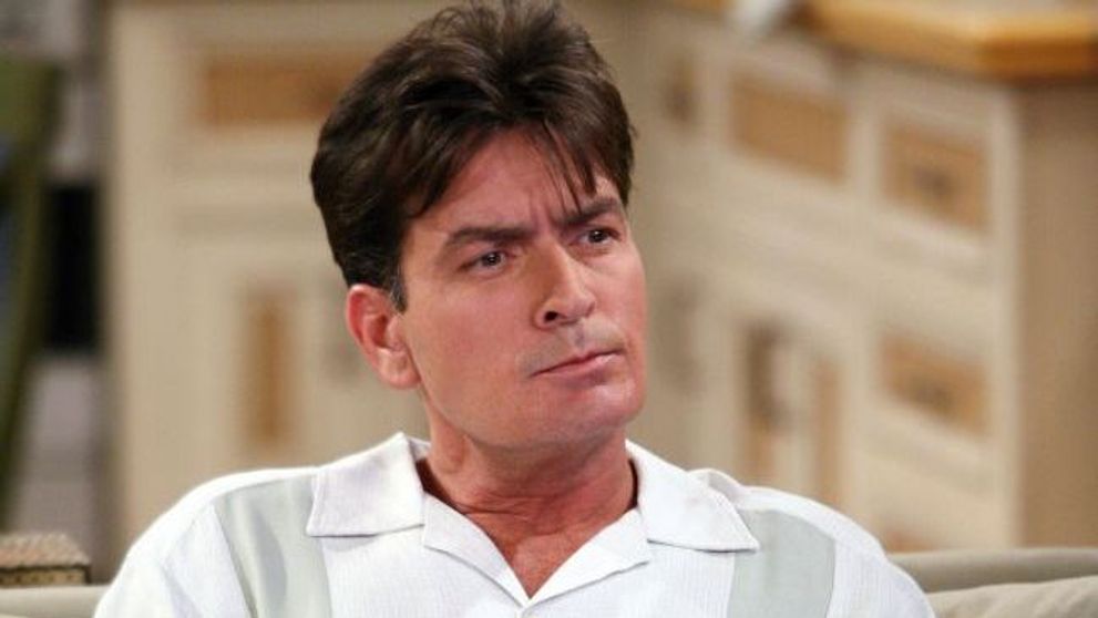 Charlie Sheen a devenit pentru prima data bunic. Fiica cea mare a actorului a nascut o fetita