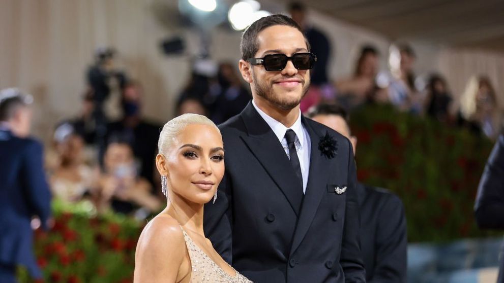 Kim Kardashian și Pete Davidson s-au despărțit după 9 luni de relație. Ce a dus la ruptura dintre cei doi