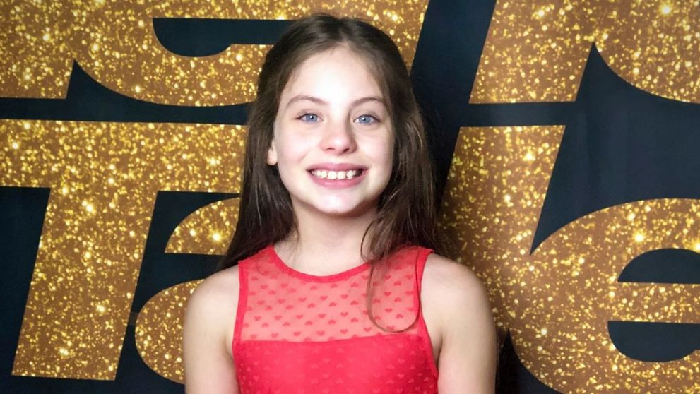 O cântăreață de operă de 10 ani a luat Golden Buzz-ul la America’s Got Talent. Juriul a fost uluit
