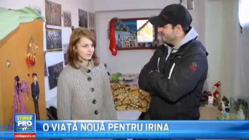 La 19 ani, Irina invata sa zambeasca si sa isi faca vise. Zeci de romani s-au oferit sa o ajute cu bani, haine si alimente