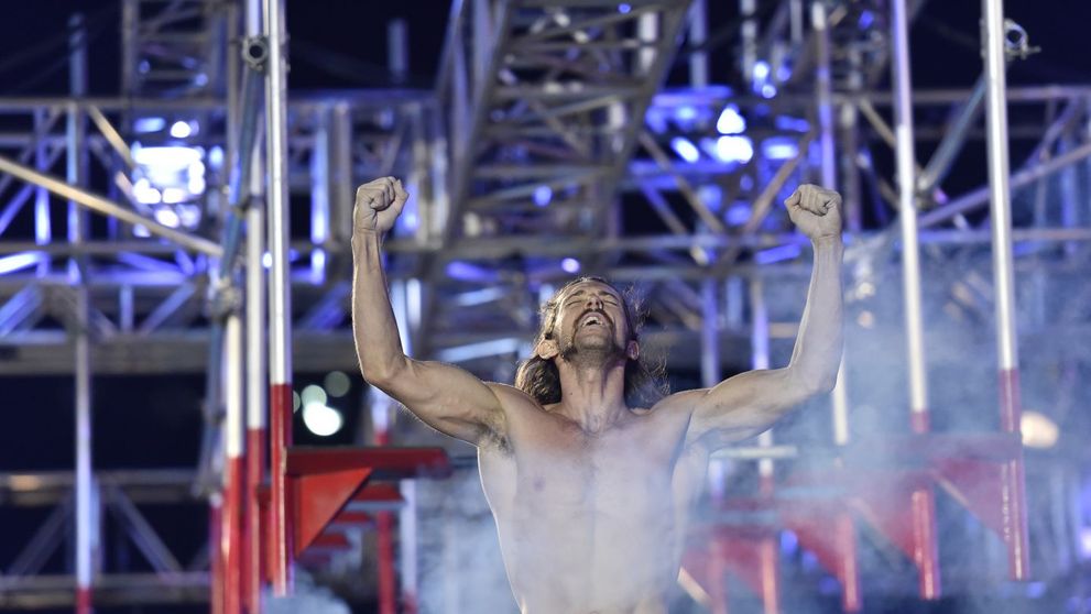 EXCLUSIV Primul american care a trecut probele la Ninja Warrior ne spune cum a castigat premiul de un milion de dolari