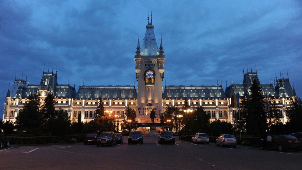 Palatul Culturii din Iasi a fost redeschis dupa 8 ani de restaurari si o investitie de 26 milioane de euro. Cum arata acum
