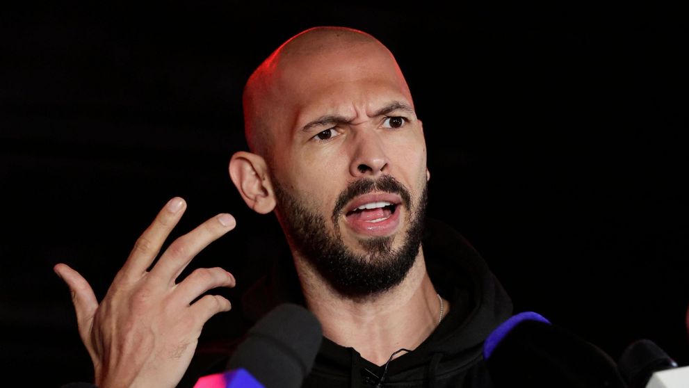 Andrew Tate scandalizează internetul. Milionarul a spus: „Dacă începe Al Treilea Război Mondial, femeile ar fi fericite să se culce cu soldații inamici pentru bani”