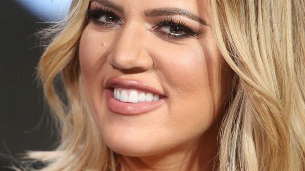 Cum arata Khloe Kardashian la o luna de la nastere. Vedeta a aparut intr-o tinuta sumara in sala de fitness