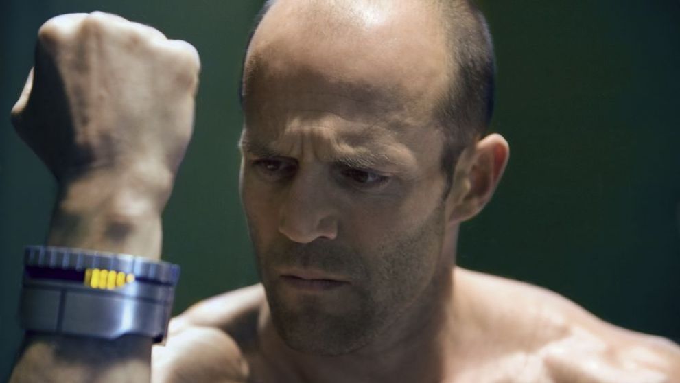 Jason Statham n-a fost întotdeauna atât de musculos și impunător. Cum arăta în 1999, la debutul în actorie