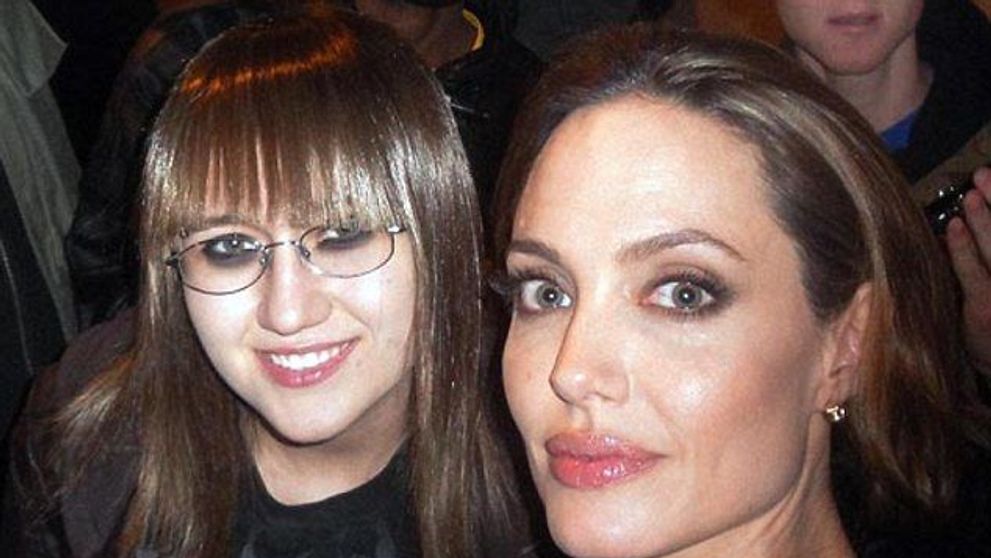 Colectia de poze a unei adolescente de 16 ani te va lasa fara cuvinte. Pasiunea ei a facut-o celebra: GALERIE FOTO
