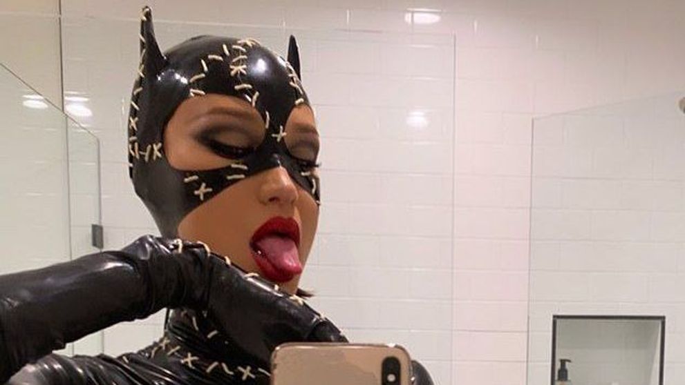 Bella Hadid riscă să fie interzisă pe Instagram după ce a postat o imagine mult prea provocatoare