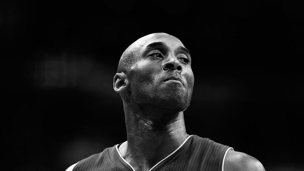 Kobe Bryant, identificat în elicopterul prăbușit după amprente. Care e situația celorlalți decedați