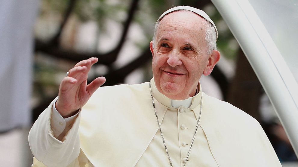Ea a fost singura femeie pe care Papa Francisc a iubit-o. Promisiunea care i-a schimbat destinul