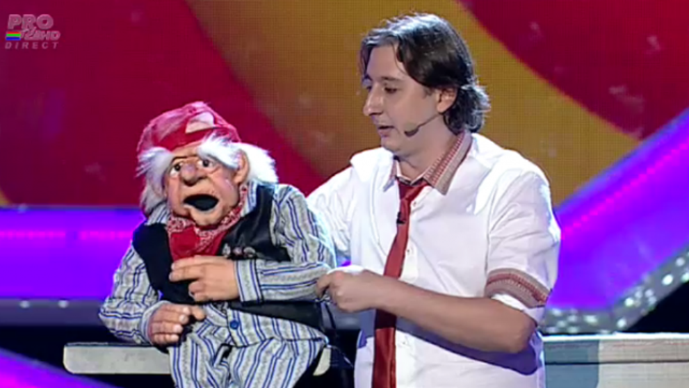 Juratii au ras cu lacrimi la numarul sau! Papusa Nea Alecu i-a facut ochi dulci Andrei si toata sala a aplaudat in picioare