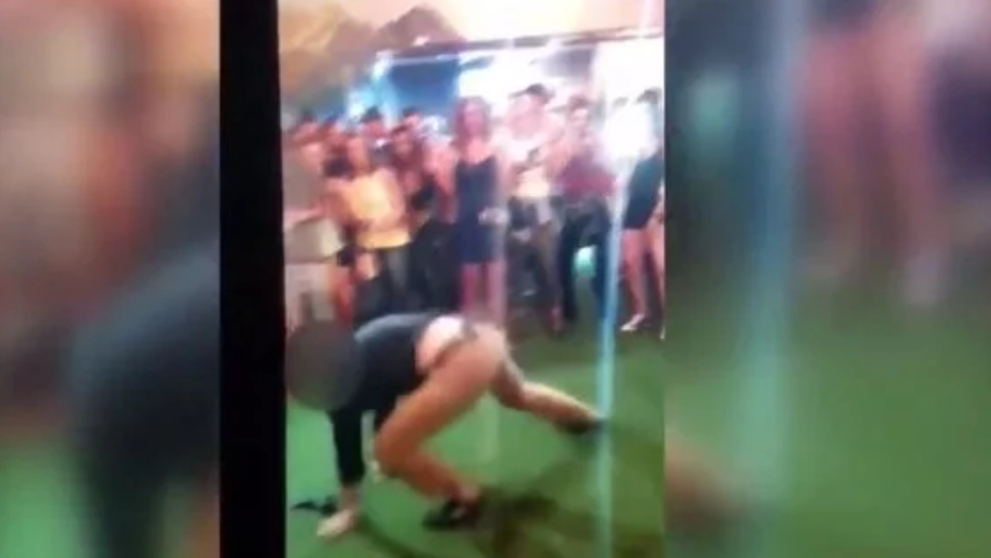 Un agent FBI a impuscat accidental o persoana in timp ce se afla pe ringul de dans