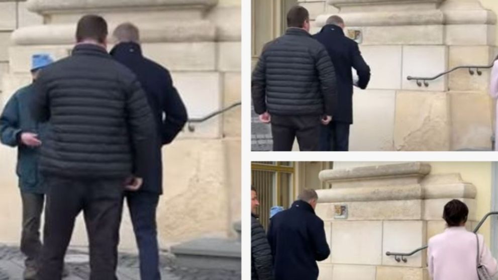 Ce a făcut Klaus Iohannis atunci când a văzut un cerșetor pe stradă. Gestul lui a fost fotografiat rapid! Imagini de pe străzile din Sibiu