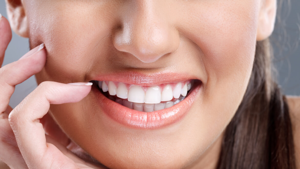 (P) Iată etapele tratamentului cu implant dentar și beneficiile acestei soluții moderne!