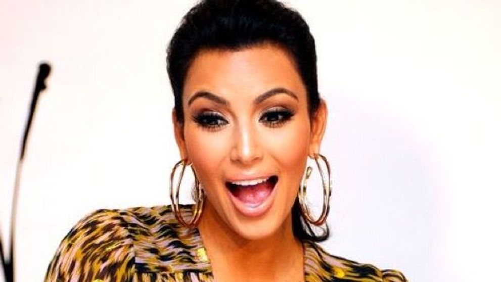 Kanye West a cerut-o de sotie pe Kim Kardashian. Ce cadou luxos i-a facut rapper-ul dupa nastere si unde va avea loc nunta