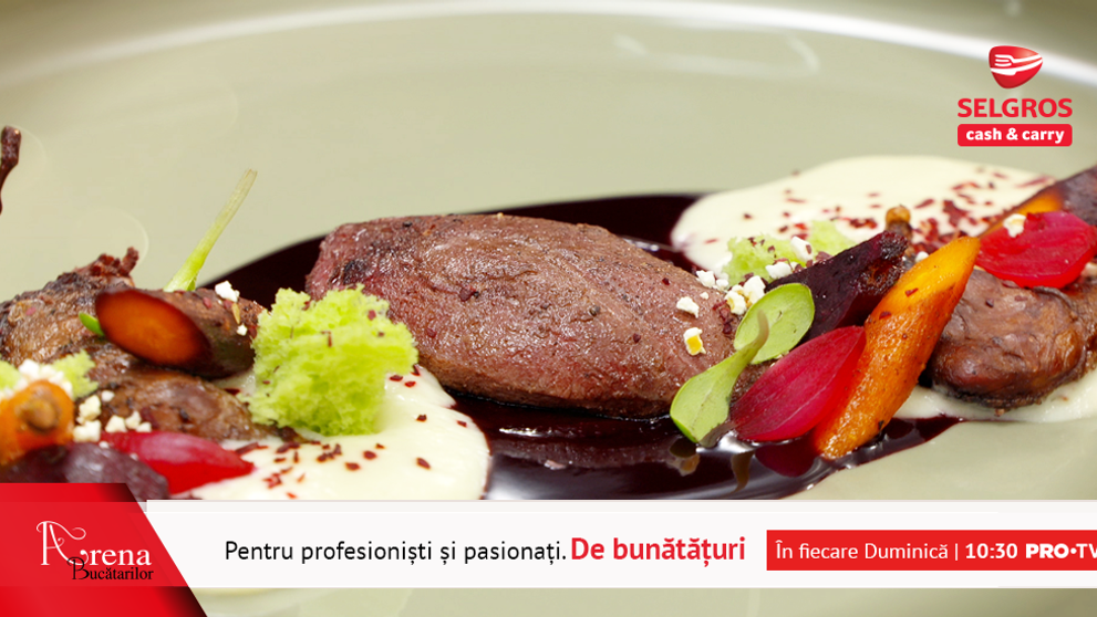 ARENA BUCĂTARILOR: Porumbel sous-vide cu cartofi mousseline și sos de vin roșu cu vișine
