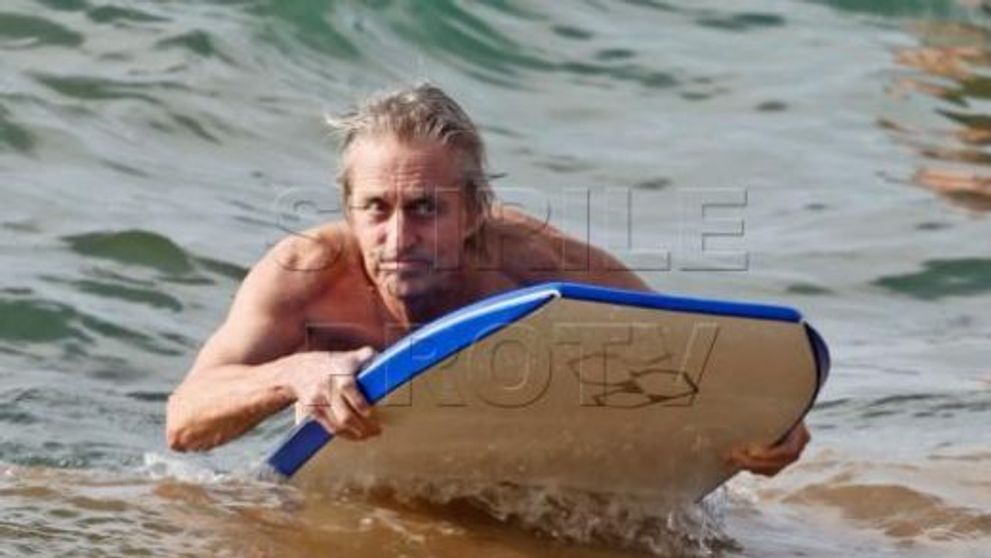 Dovada ca Michael Douglas a invins cancerul! IMAGINI cu actorul vindecat!