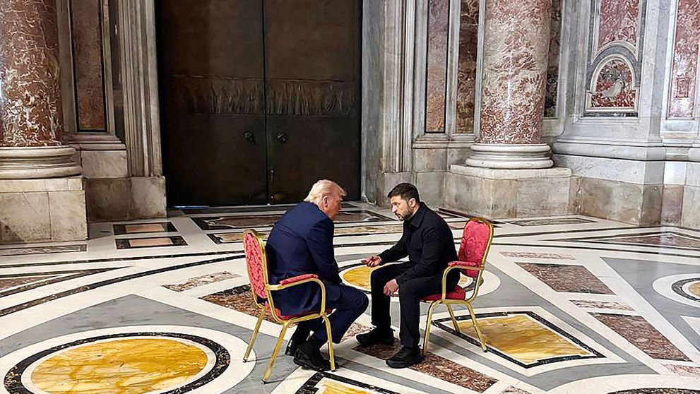 Dezvăluire ”istorică”! Ce i-a spus Zelensky lui Donald Trump, în înmormântarea Papei Francis, în bazilica Sfântul Petre. ”Aș vrea să o faci...”