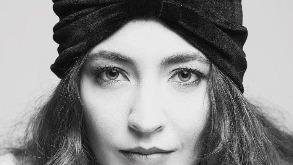 PREMIERA: Ligia Hojda - Fire Gun. Da PLAY aici primului VIDEOCLIP al fostei concurente de la Vocea Romaniei