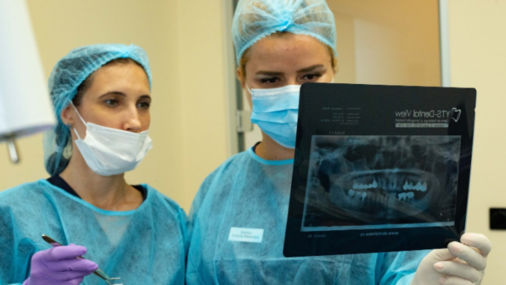 (P) Life Dental Spa oferă posibilitatea dinților ficși în doar 24 ore!