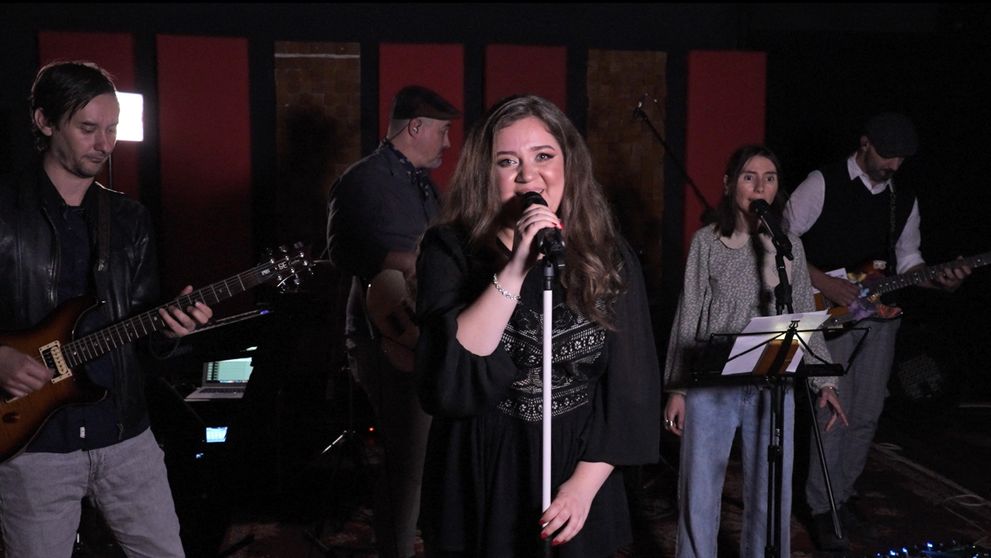 Diana’s Roads lansează piesa „Trădători” chiar în seara eliminării din show-ul fenomen Trădătorii de la PRO TV și VOYO