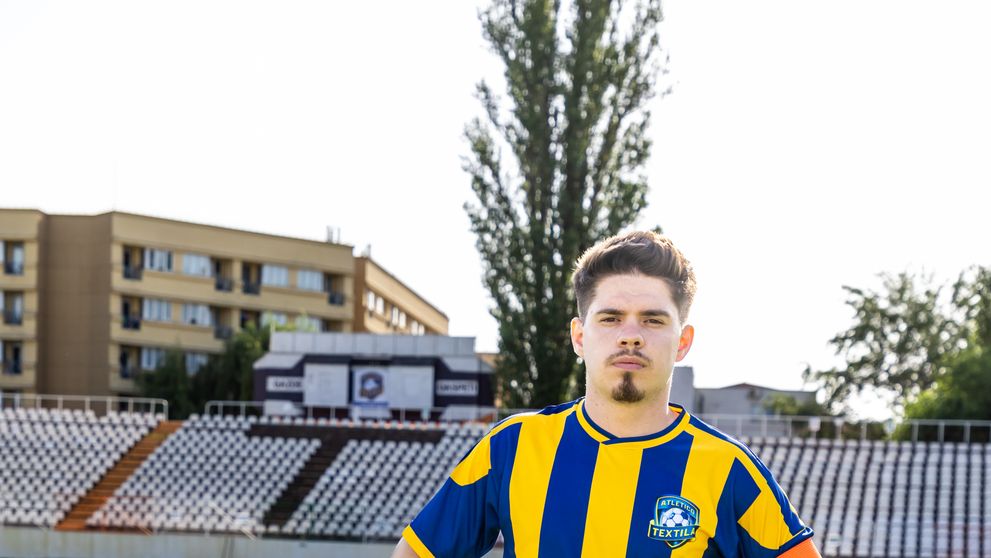 EXCLUSIV! Costi Max, cel care îl interpretează pe Dani în Atletico Textila, detalii uimitoare din culisele serialului. Ce provocări i-a adus personajul său