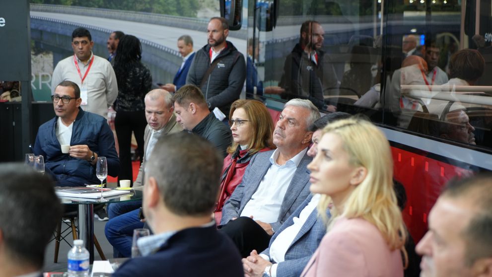Automecanica Medias a lansat la Bruxelles, primul autobuz electric produs 100% în România