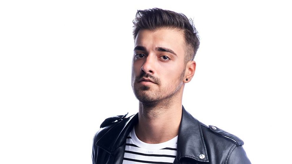 Liviu Teodorescu a fost cerut in casatorie... pe Facebook!