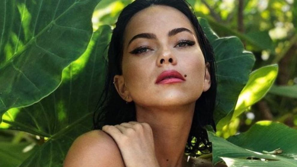 Inna, în ipostaze provocatoare pe Internet. Filmarea a adunat un număr record de aprecieri