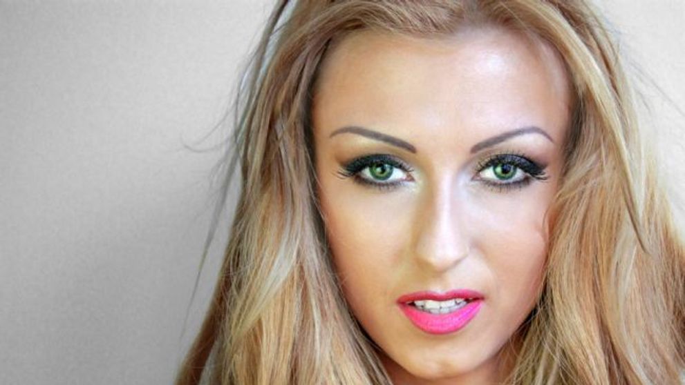Andreea Balan, in lenjerie intima pentru fanii ei! Uite ce surpriza le-a facut