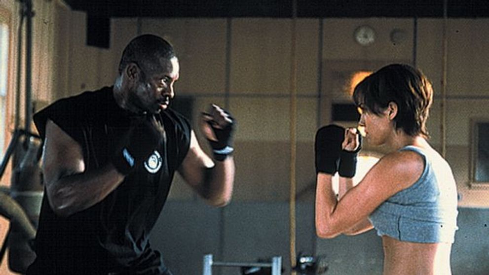 Jennifer Lopez se lupta pentru propria-i viata, iar Uma Thurman isi duce razbunarea la capat, diseara la ProTV